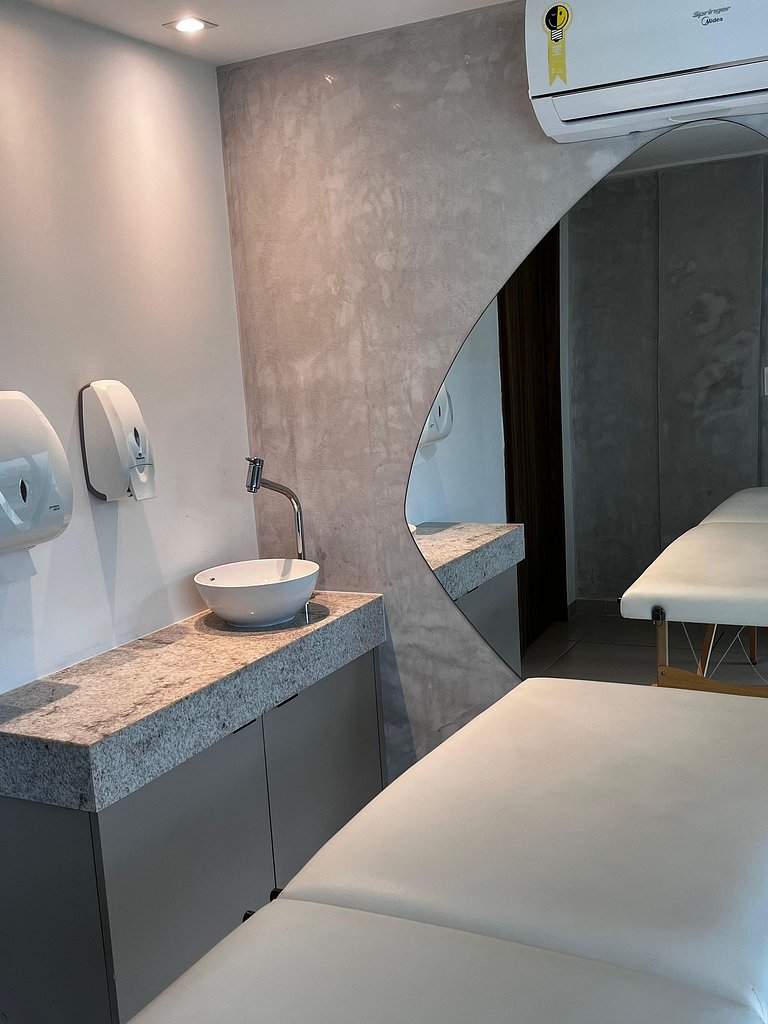 Piscina Privativa | Flat Elegante no Sunny Hall