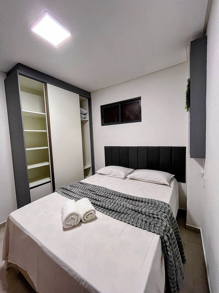 Lindo apartamento de 1 quarto e piscina no rooftop