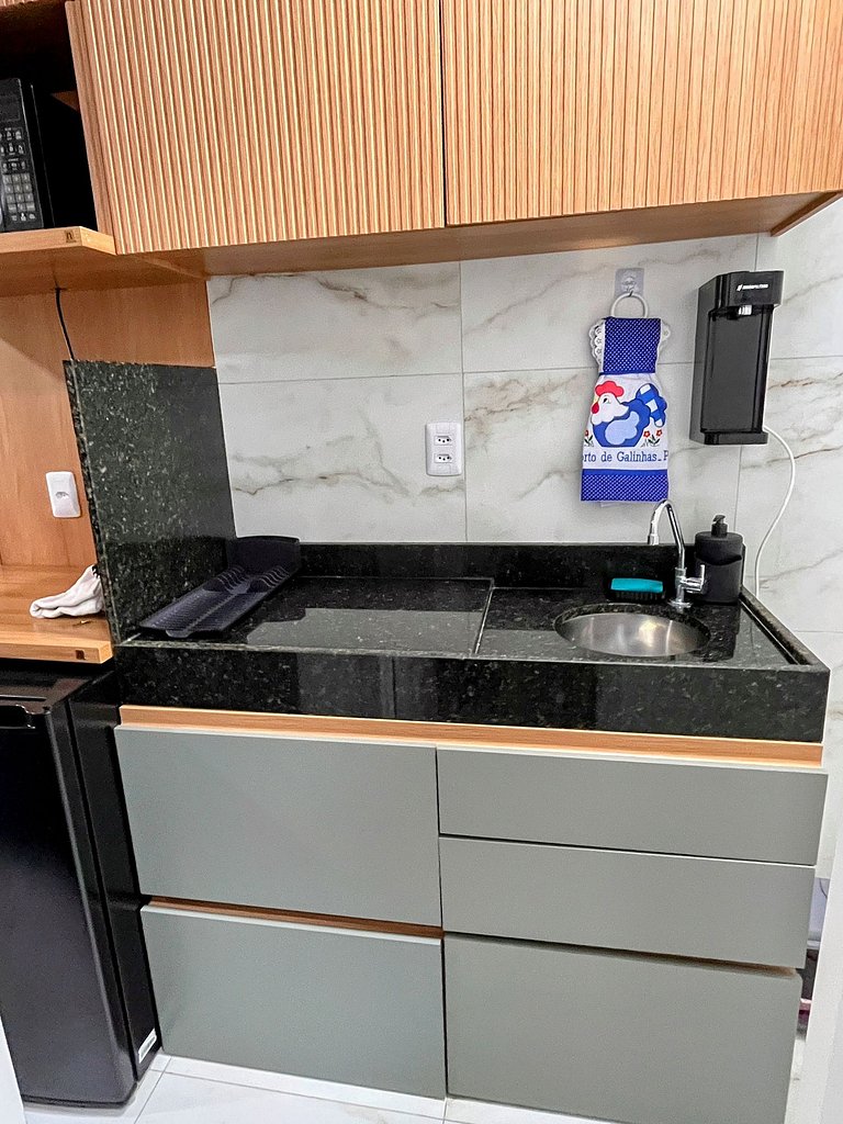 Ambiente confortável com estrutura completa e varanda