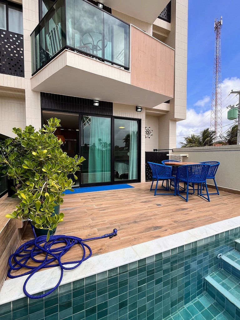 Luxo à beira-mar com quintal e piscina privativa