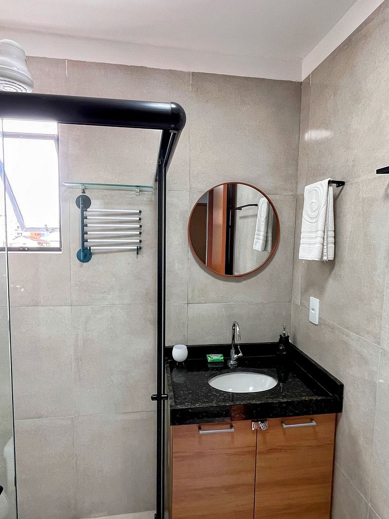 Confortável flat, 1 quarto e piscina no rooftop