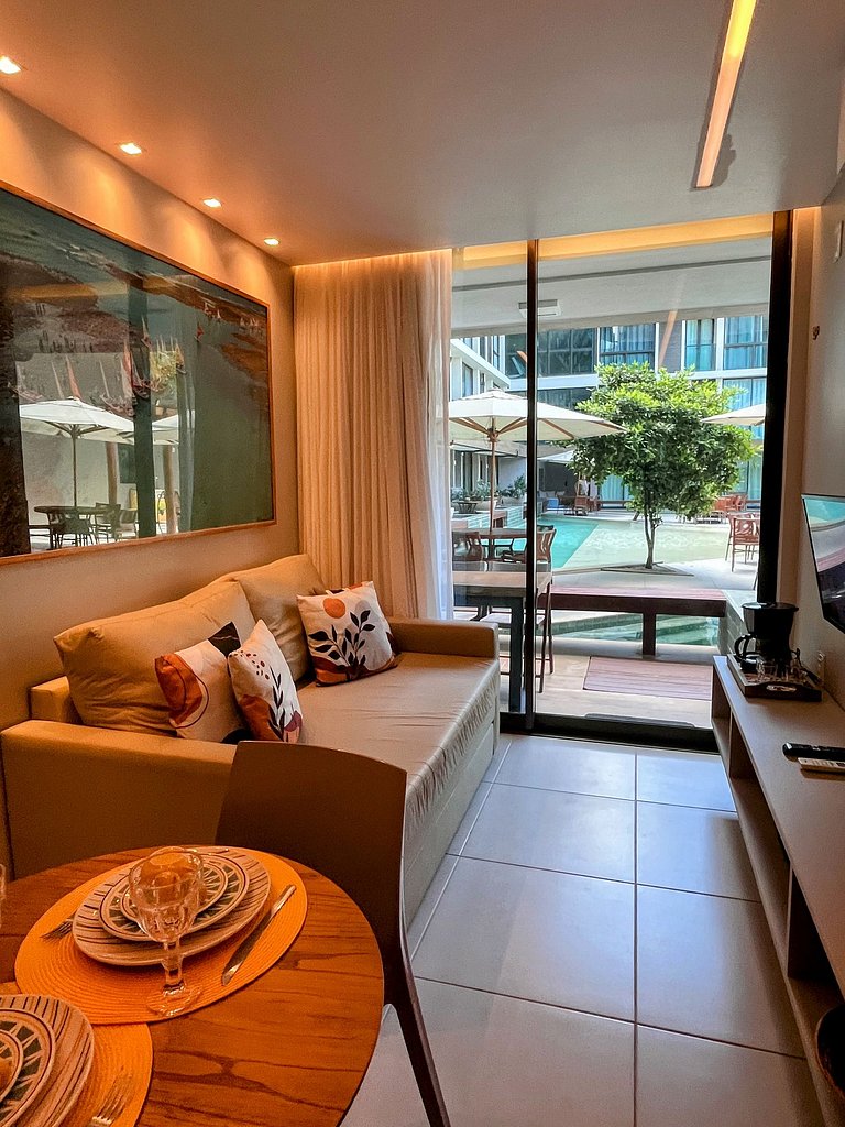 Piscina Privativa | Flat Elegante no Sunny Hall