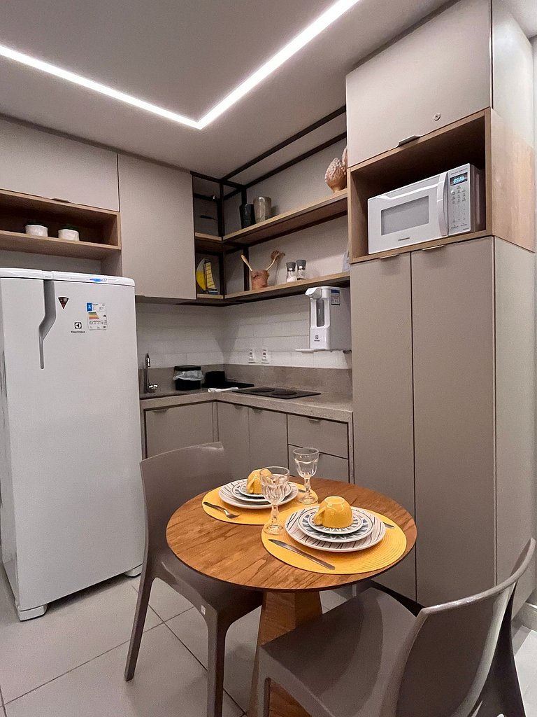 Piscina Privativa | Flat Elegante no Sunny Hall