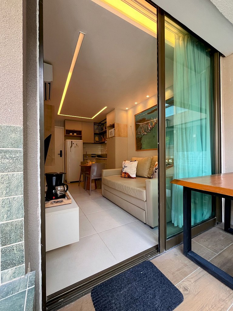 Piscina Privativa | Flat Elegante no Sunny Hall